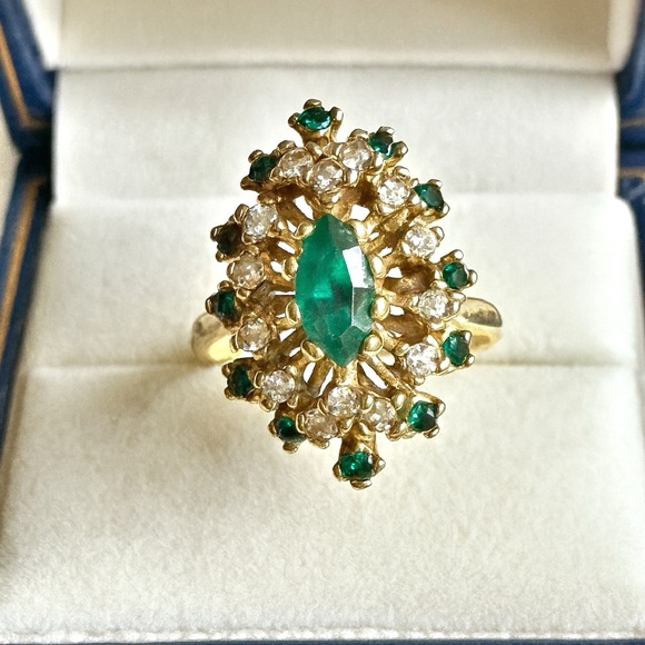 Emerald Marquise Cluster Cocktail Ring Gold HGE Electroplate Vintage 60-70s Sz 9 - Picture 9 of 9